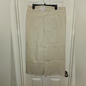 Time and Tru Cropped jeans size 18